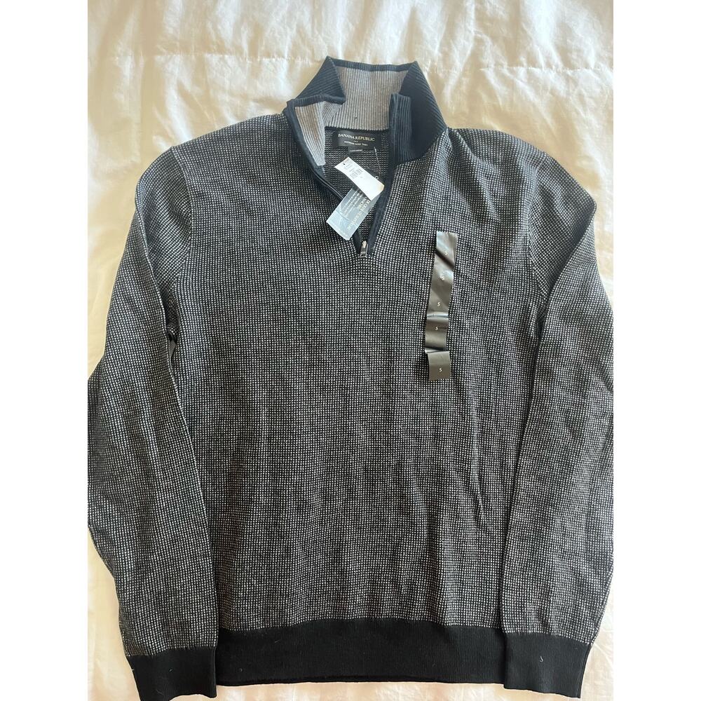 Banana Republic Men's 1/4 Zip Premium Luxe Sweater Size Small NWT